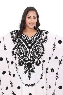White georgette moroccan islamic dubai kaftan farasha Aari and stone work  2