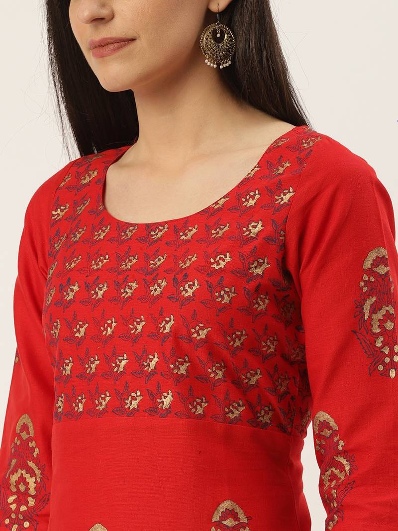 Varkha Fashion Cotton V-Neck A-Line Kurta