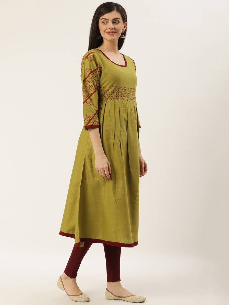 Varkha Fashion Cotton Round Neck Anarkali Kurta