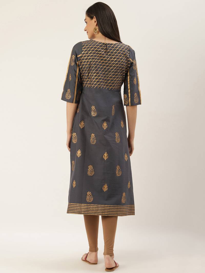 Varkha Fashion Cotton Round Neck Anarkali Kurta