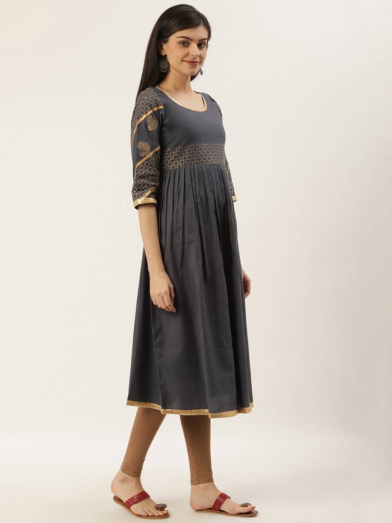 Varkha Fashion Cotton Round Neck Anarkali