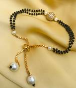 White mangalsutra