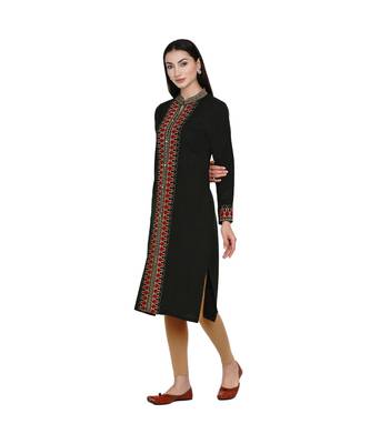 women winter acrylic black self design kurta 4