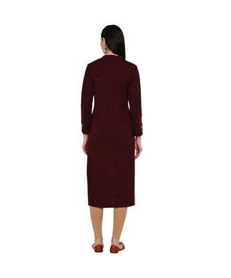 women winter acrylic maroon embroidered kurta with bead work 4
