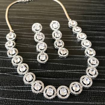 White necklace-sets 1