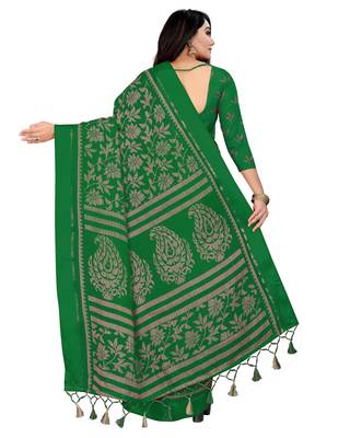Green printed blended cotton saree with blouse 4