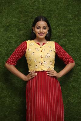 Women Red Kurti With Yellow Jacket  5
