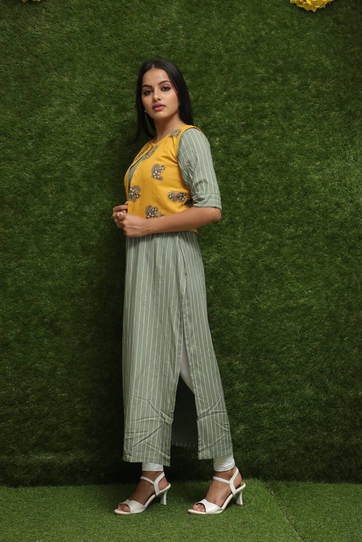 Women Light Green Kurti With Yellow Jakcet