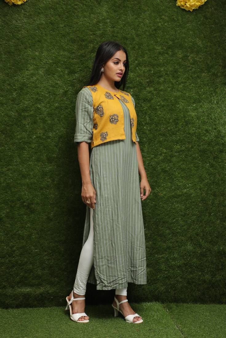 Women Light Green Kurti With Yellow Jakcet