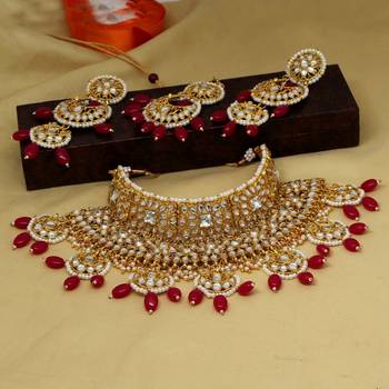 Maroon necklace-sets 1