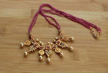 Pink agate necklaces 1