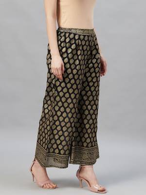 Black printed georgette palazzo-pants 3