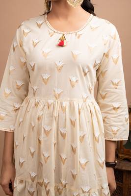 KAAJH Off White Printed Cotton Anarkali Kurta 4