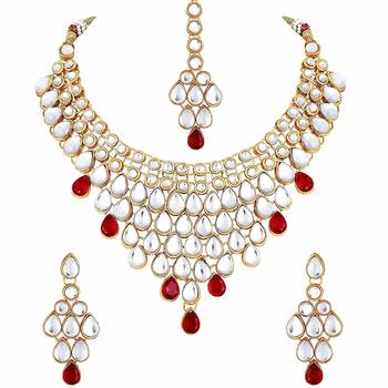Traditional Stone Studded Bridal Choker Necklace Set Earrings & Maang Tikka For Women  1