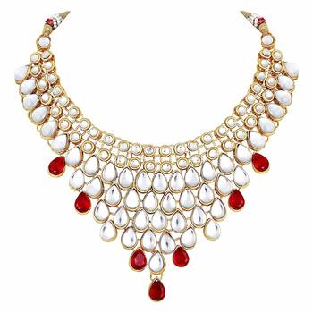 Traditional Stone Studded Bridal Choker Necklace Set Earrings & Maang Tikka For Women  3