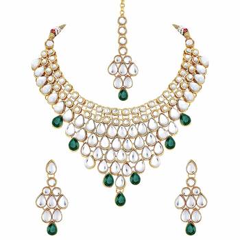 Traditional Gold Plated Kundan Bridal Choker Necklace Set Earrings & Maang Tikka For Women  1