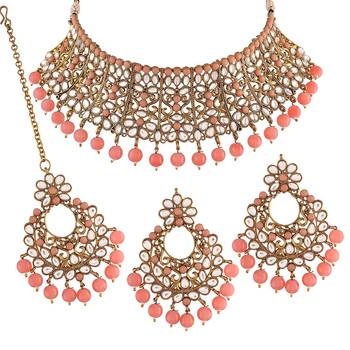Traditional Kundan & Beads Choker Necklace Set with Maang Tikka for Women  1