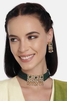 Traditional Gold Plated Kundan & Beads Choker Necklace Set for Women 