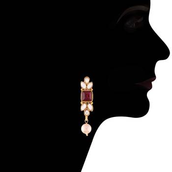 Traditional Gold Plated Pearl & Kundan Necklace Set with Earrings for Women  2