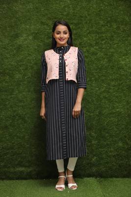 Women Blue Kurti With Pink Jacket  1