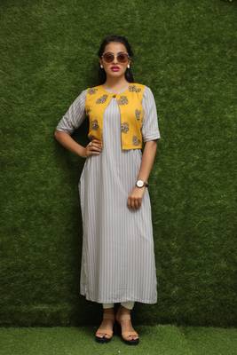 Women Off-White Long Kurti With Yellow Jakcet  1