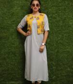 Women Off-White Long Kurti With Yellow Jakcet 