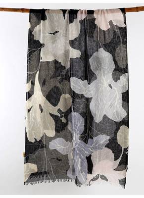 Silk cashmere printed scarf  in black and white 1