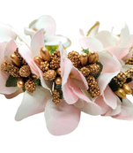 White hair-accessories