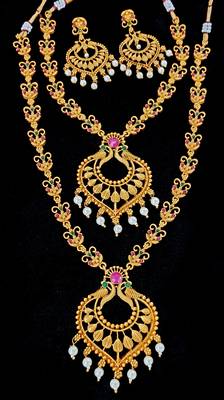 Gold necklace-sets 3