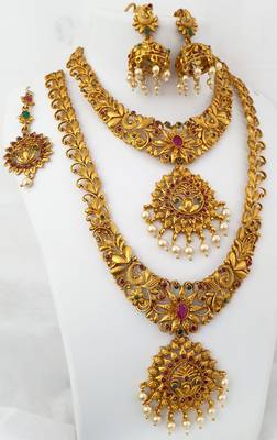 Gold necklace-sets 1