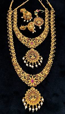 Gold necklace-sets 3