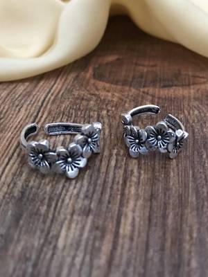 Silver toe-rings 3