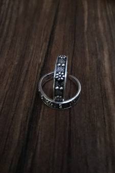 Silver toe-rings