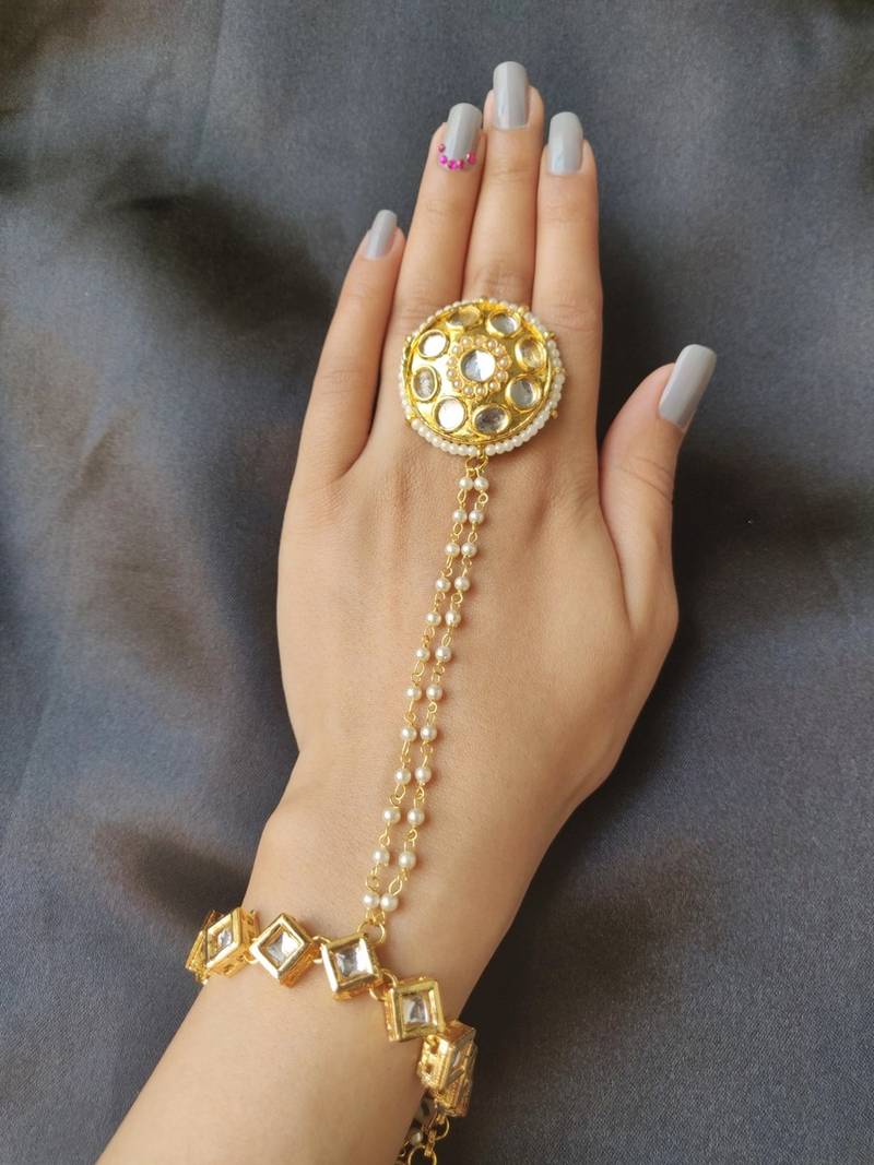 Golden Kundan haath-phool-hath-panja