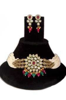 Multicolor necklaces