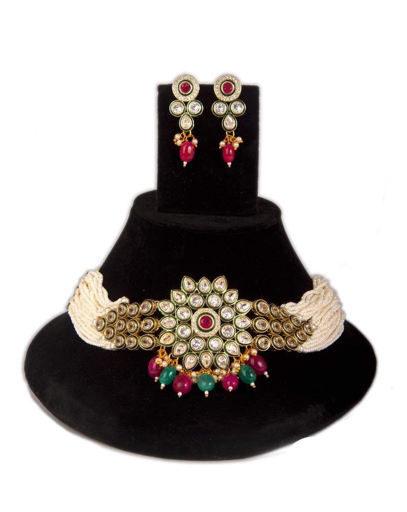Multicolor necklaces