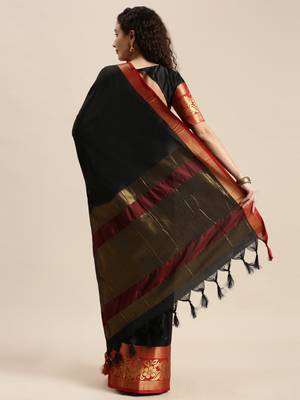 Black woven silk blend saree with blouse 2