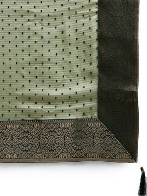 Green printed polyester saree with blouse 4