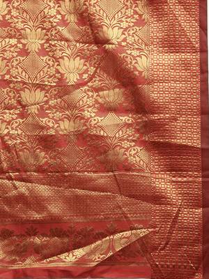 Green woven silk blend saree with blouse 4