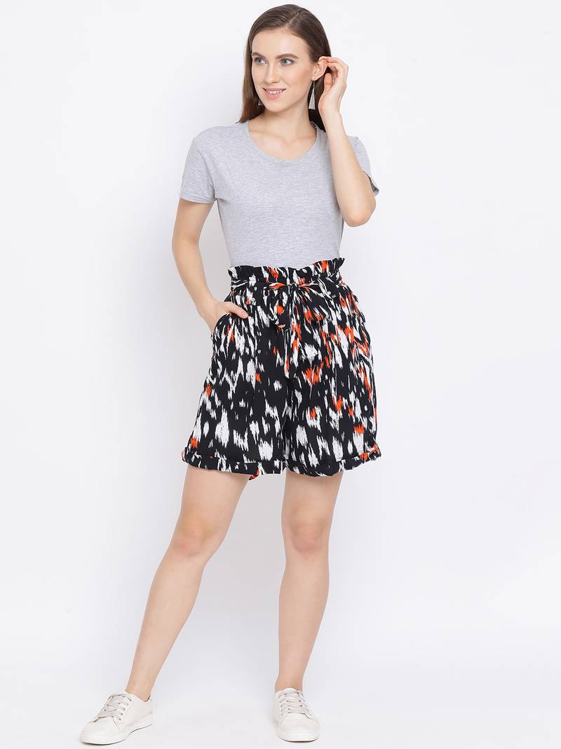 Graphic Delta Women Shorts