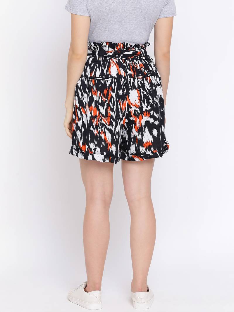 Graphic Delta Women Shorts