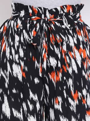 Graphic Delta Women Shorts 5