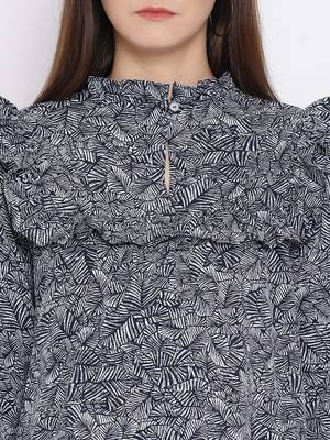 Leafy Cocktail Ruffle Maternity Top 5