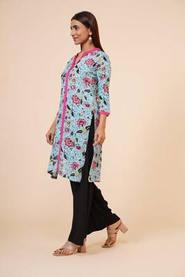 Women's Indian Kurti with Buttoned Placket and Round Mandarin  Collar 3
