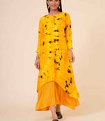 Women's Indian tie n dye Kurti with wooden Button Placket and Cuff