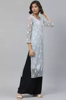 Hand Embroidered Grey Georgette Lucknowi Chikan Women Kurta With Slip