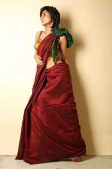 Dark red plain blended cotton saree with blouse