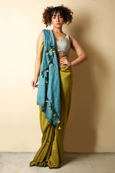 Green woven blended cotton saree with blouse