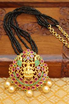 Multicolor agate pendants