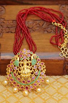Multicolor agate pendants